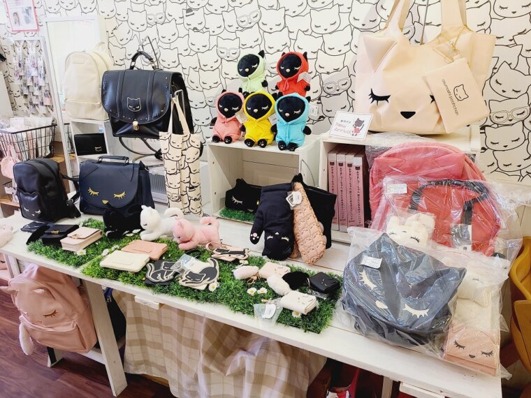 おすましプーちゃんカフェ|甲陽園|世界でここだけ!「おすましプーちゃん」のショップ&カフェ! おすましプーちゃんカフェ|甲陽園|世界でここだけ!「おすましプーちゃん」のショップ&カフェ!