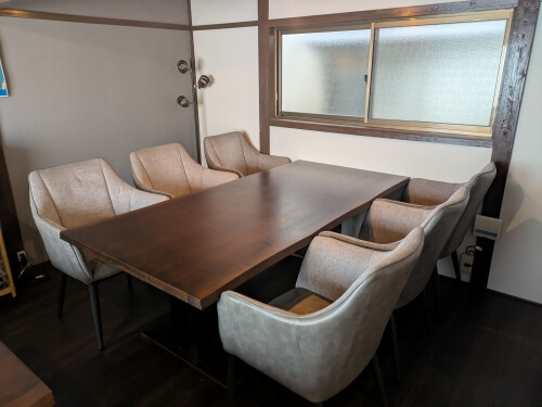 サ・イーヌ2階席